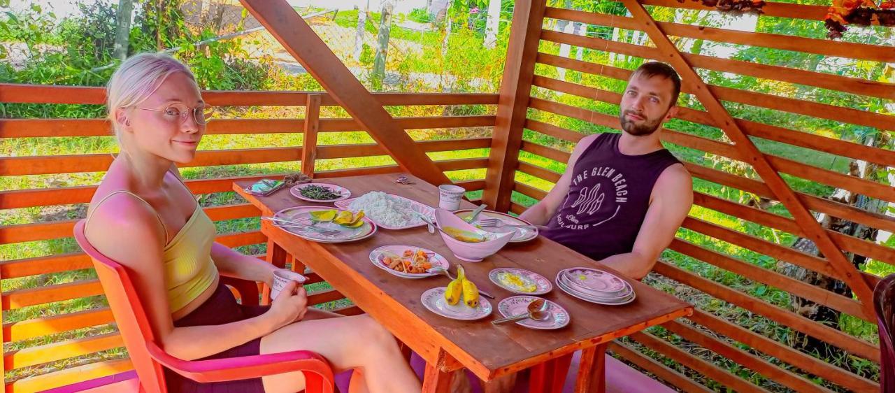 Happy Morning Bliss Bed and Breakfast Mirissa Esterno foto
